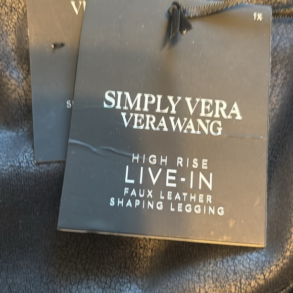 Simply Vera Vera Wang Faux Leather High Rise Leggings size 1X NWT - Picture 7 of 9